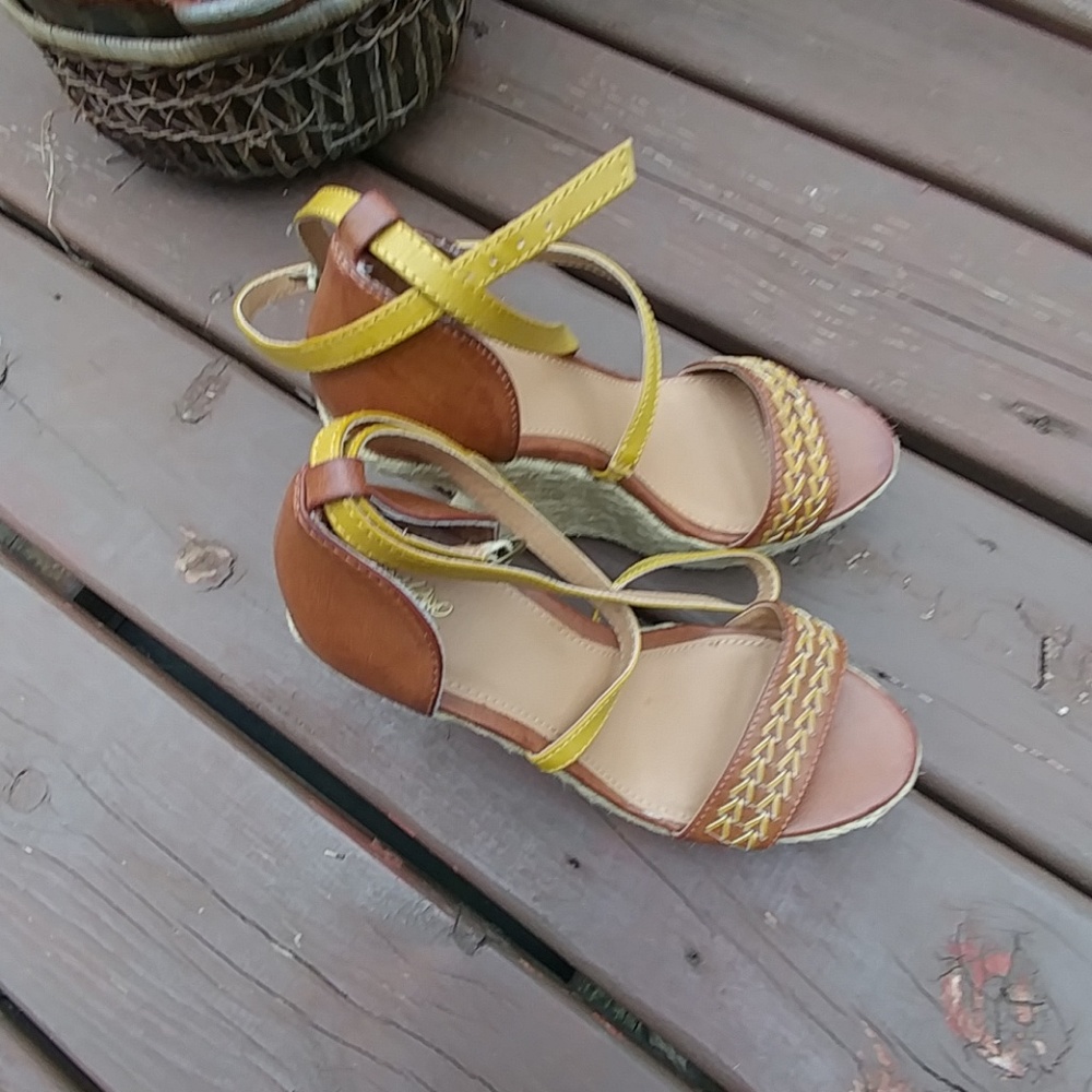 Mossimo Wedge - Picture 4 of 5